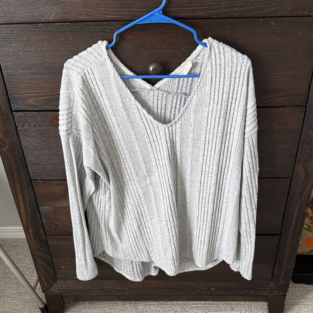 1.4.3. Story by Line Up Gray Long Sleeve Top
